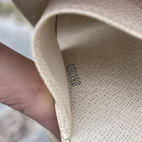 LOUIS VUITTON Damier Azur 6 Ring Key Holder - Picture 12 of 12